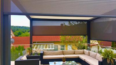 Terrassenüberdachung mit vertikalen ZIP-Screens
